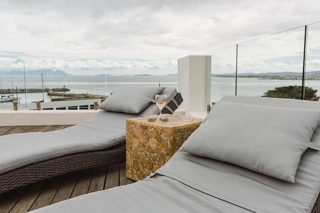 Cape Gordonia Hotel Gordons Bay
