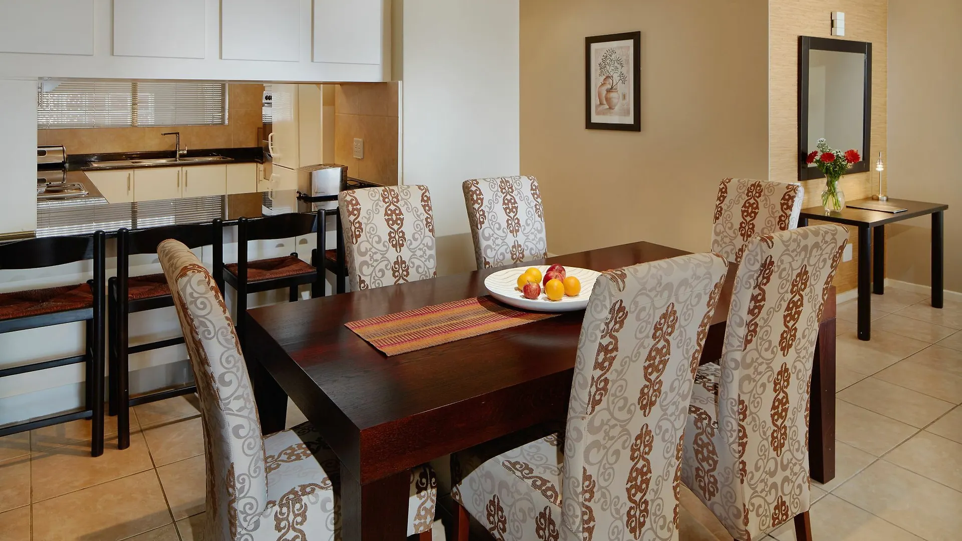 Cape Gordonia Hotel Gordons Bay
